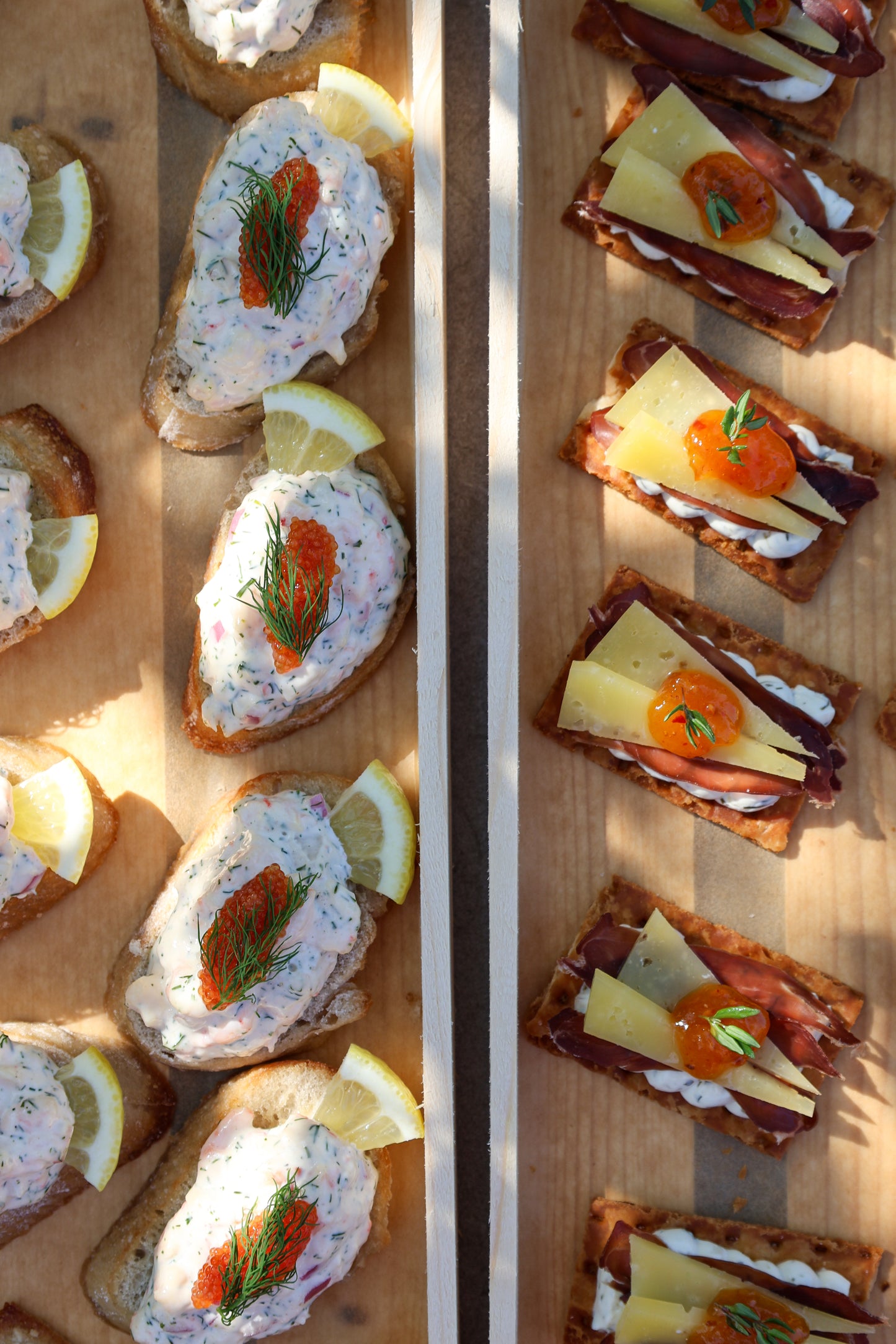 Snitt med torkat renkött & lokalproducerad hårdost från Svedjan. (Minimum beställning 8st, 40kr/styck)